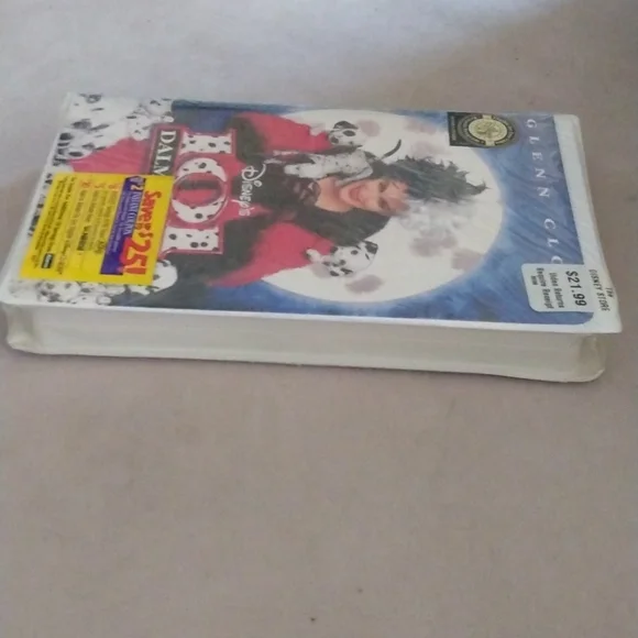 101 Dalmations live action VHS - Picture 6 of 7